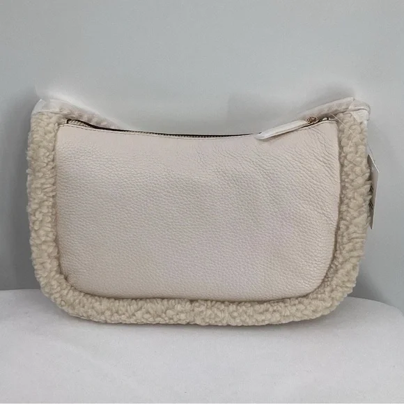 MICHAEL KORS CARMELA Cream Multi
Medium Leather Chain Crossbody
Shearling
NWT - Picture 4 of 8
